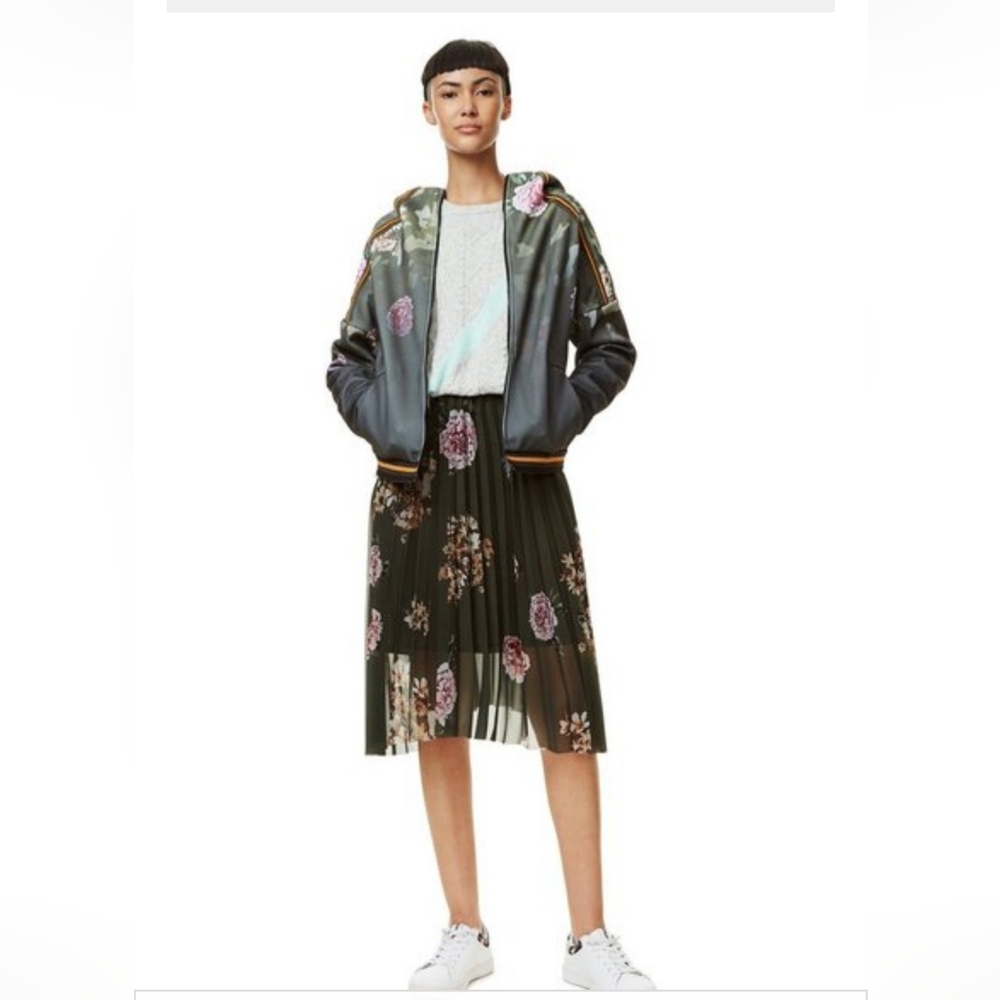 Desigual ANGEE Hoodie Floral/Camo Print. Size: XL.